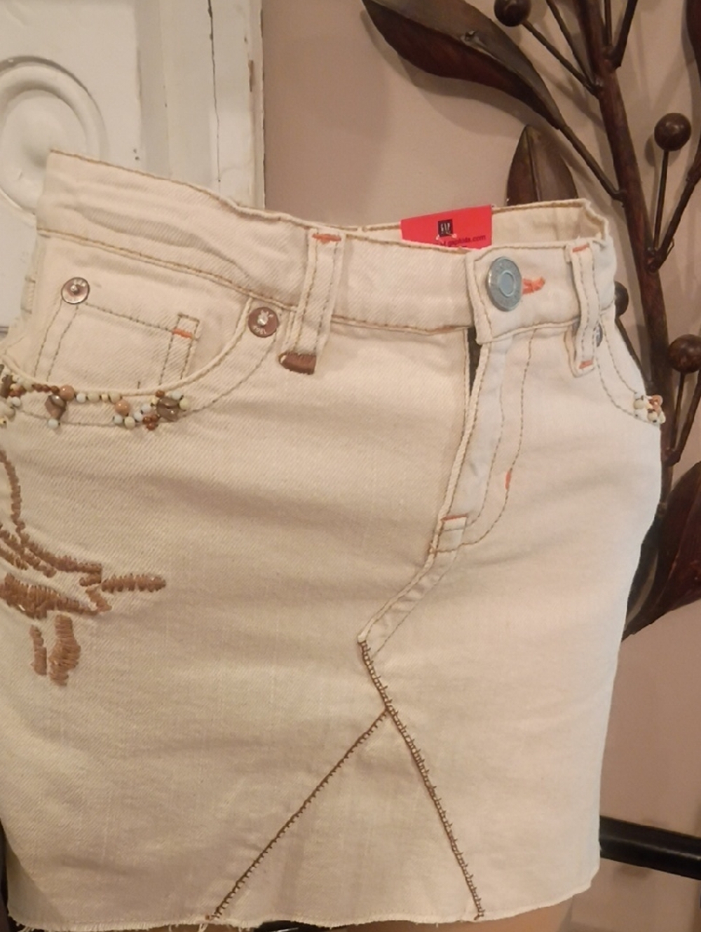 GAP Cream Embroidered Denim Skirt